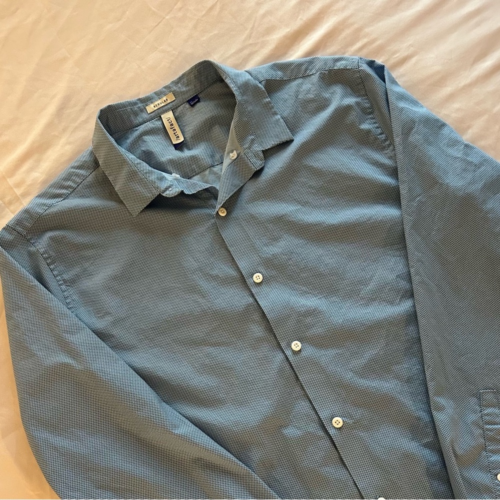 / artefact/ Casual Blue Button Down Shirt